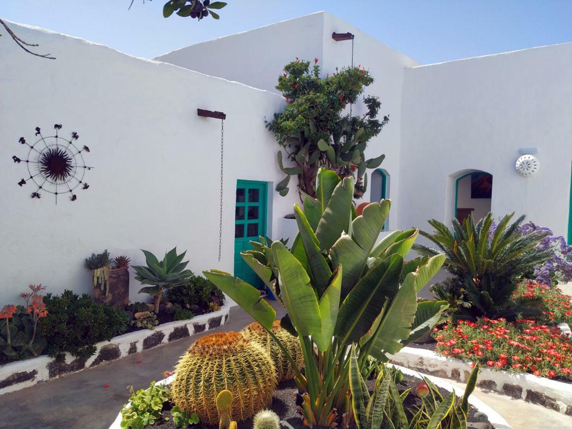 Los Lirios Hotel Rural - Adults Only Tías Εξωτερικό φωτογραφία