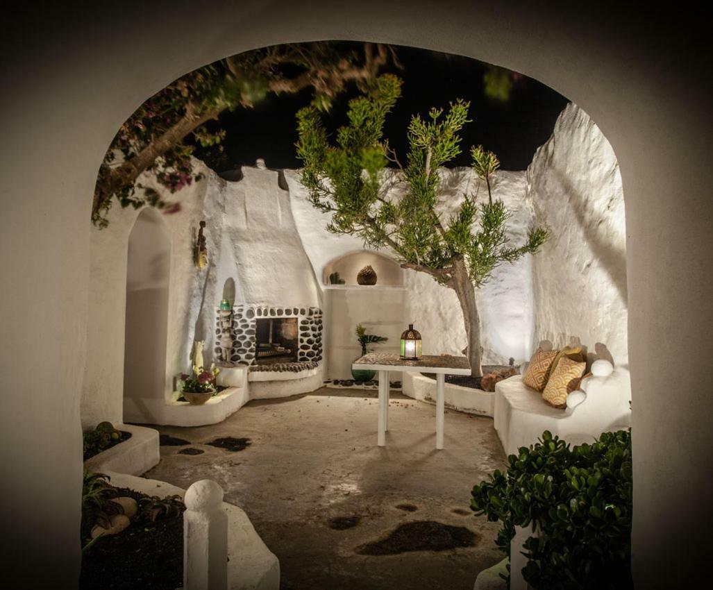 Los Lirios Hotel Rural - Adults Only Tías Εξωτερικό φωτογραφία